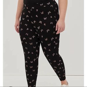 NWT Torrid size 2 Crop Premium Legging - Allover Butterfly Strings